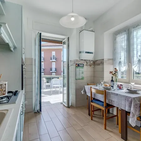 Il Giardino Di Dante Center: 2br Terrace Flat - Happy *