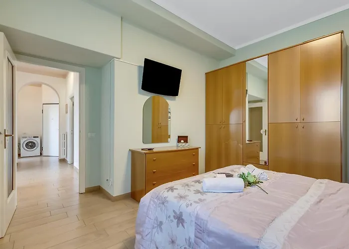 Il Giardino Di Dante Center - Happy