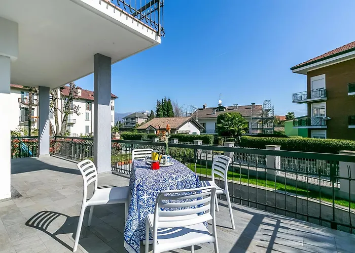 Apartament Il Giardino Di Dante Center - Happy Stresa
